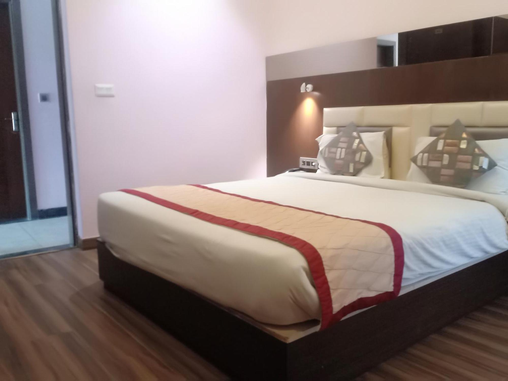 Hotel Rudra Vilas Agra  Ngoại thất bức ảnh